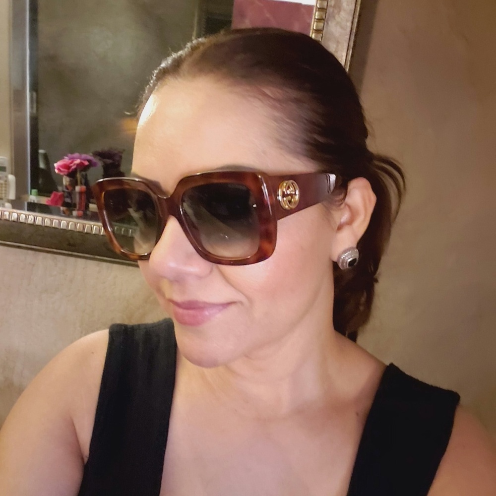 SOLD GUCCI SUNGLASSES